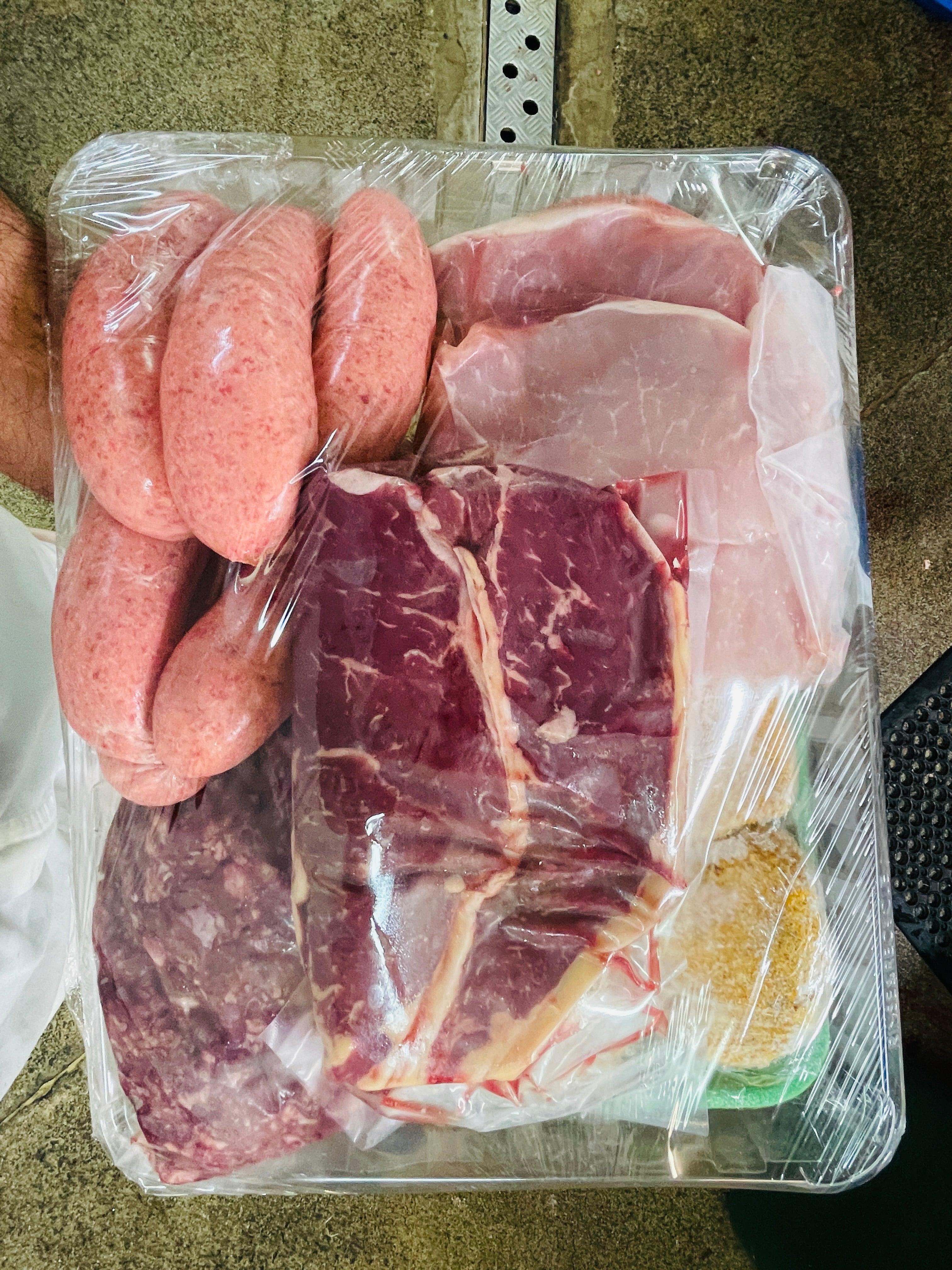 Mix meat pack The Meat Warehouse Ltd